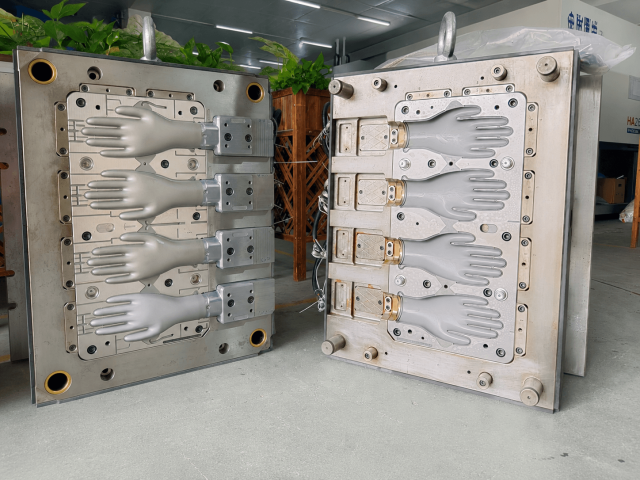 LSR Hand Gloves Injection Mold for Industrial and Protective Applications