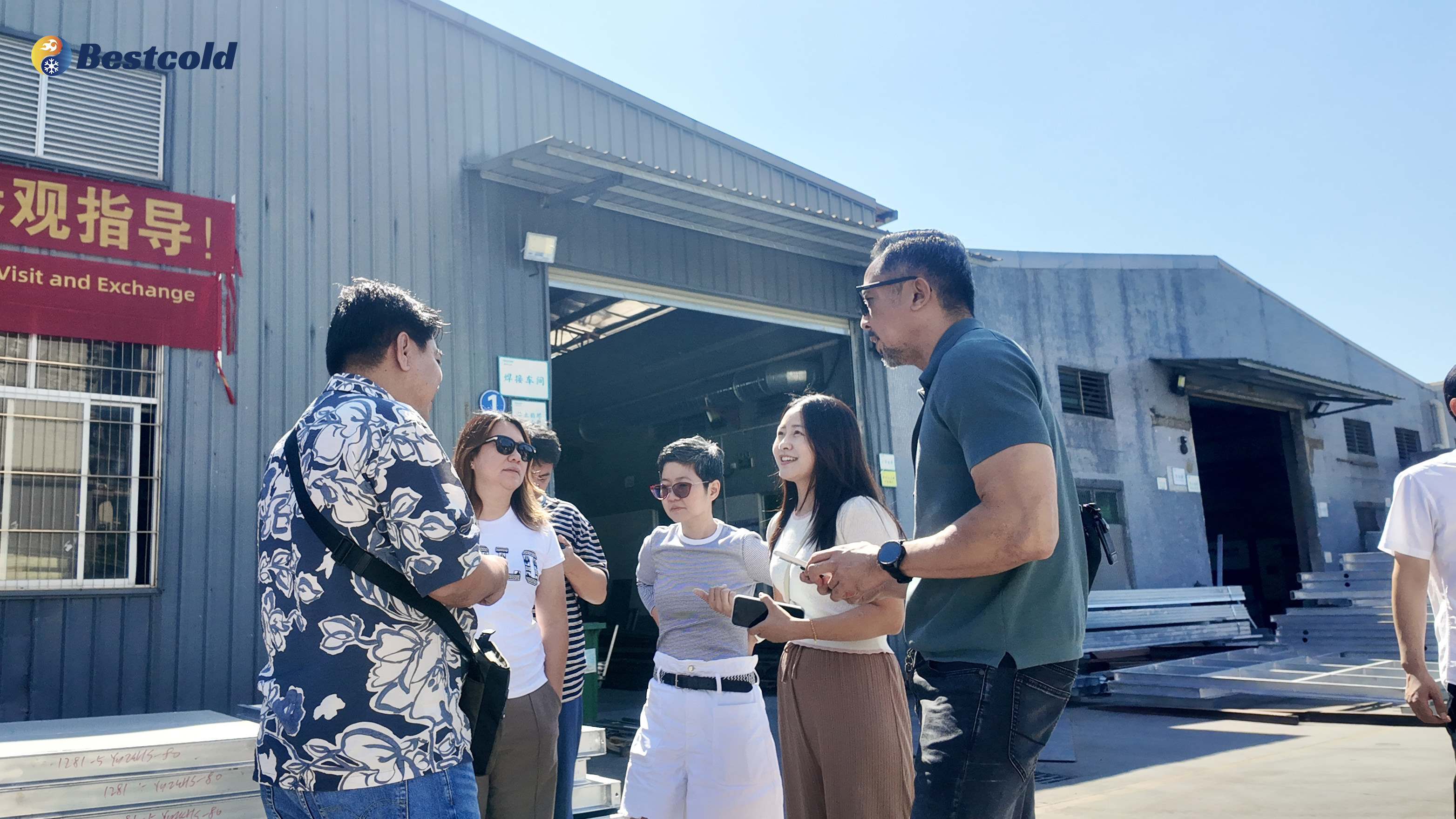 International clients and HVAC contractors visiting Bestcold HVAC factory for facility audit and partnership discussion