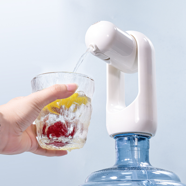 Manufacturers wholesale bottled water pumps, electric water dispensers, household charging mineral water presses, automatic water dispensers