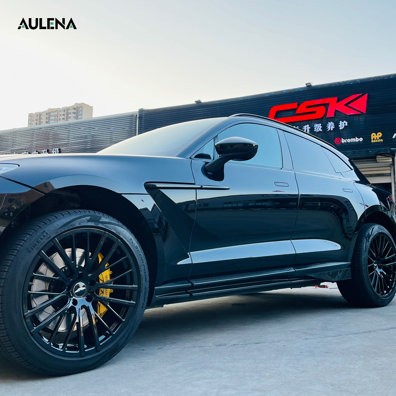 Aston Martin DBX -707 Aulena Design dry carbon performance body kit