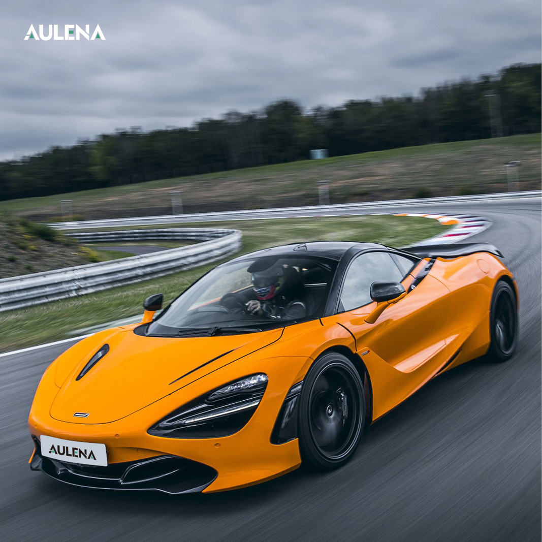 McLaren 720S OEM Style dry carbon performance body kit