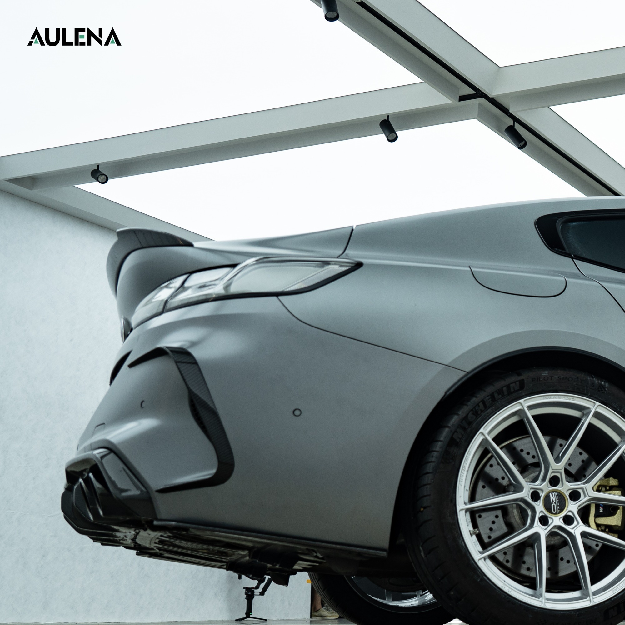 BMW M8(F93) Aulena Design dry carbon performance body kit