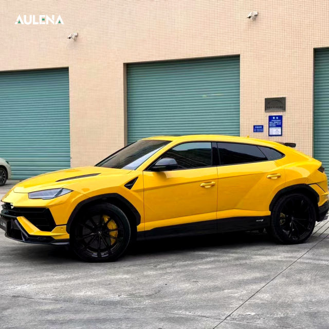 Lamborghini URUS OEM Style dry carbon performance body kit
