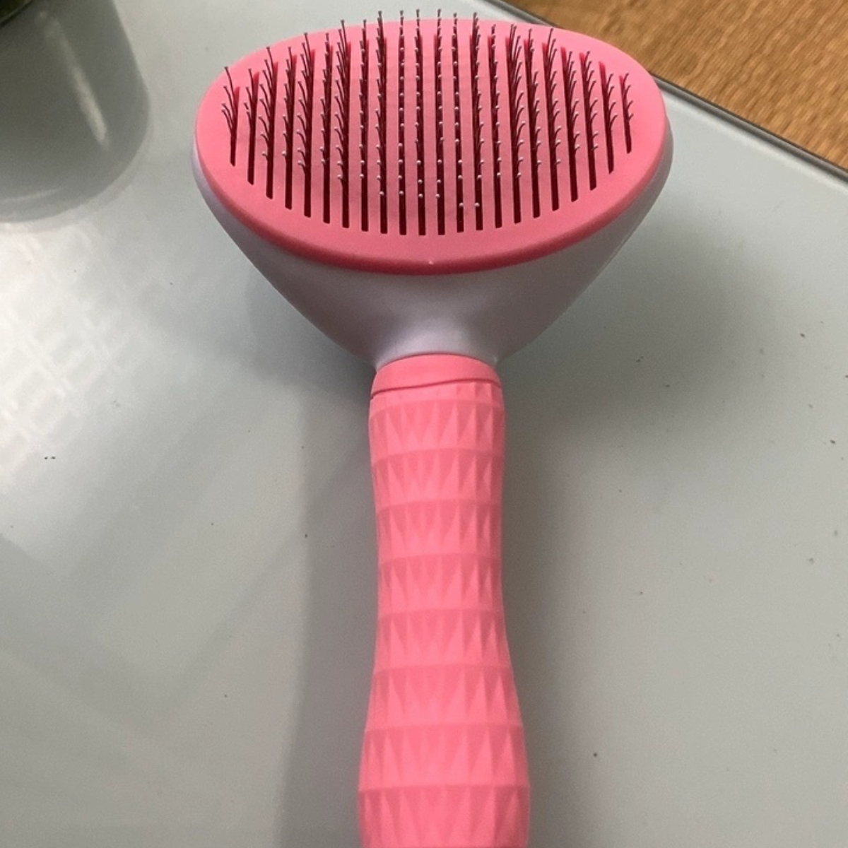 Hot-Selling Automatic Cat/Dog Grooming Comb Plastic Fine Needle Brush for Effortless Tangle-Free Hair Removal and Deshedding,U-ME PET LUV,Pro Self-Cleaning Pet Deshedding Brush - 1-Button Hair Release Stainless Steel Micro-Pins for Tangle-Free Coats on Dogs & Cats, Gentle Shed Control