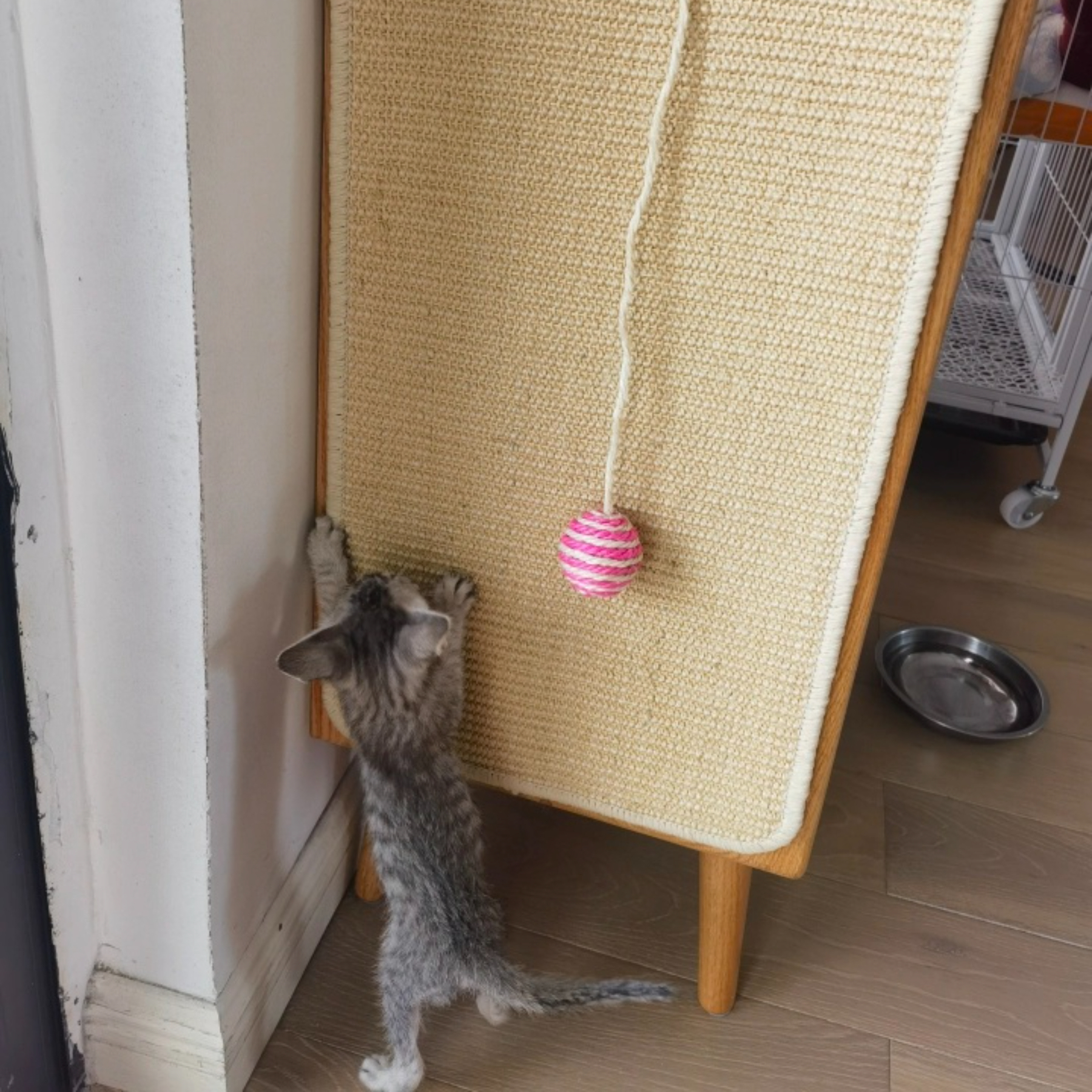 Premium Sisal Cat Scratching Board Wall-Mounted Vertical Pad with Durable Striped Pattern Shed-Free Claw Toy,U-ME PET LUV,Playful Wall-Mounted Sisal Cat Scratcher - Durable & Entertaining