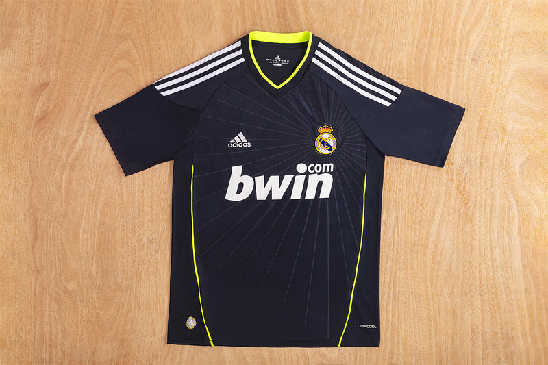 Retro 2010-11 Real Madrid Away Football jersey retro
