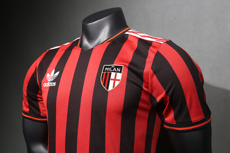 Player 2024-25 AC Milan Retro Special Edition Player Football jersey