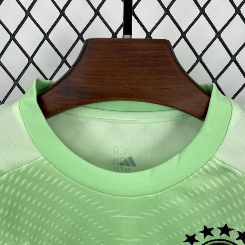 KIDS 2025-26 Bayern Munchen Green Goalkeeper KIDS Football jersey