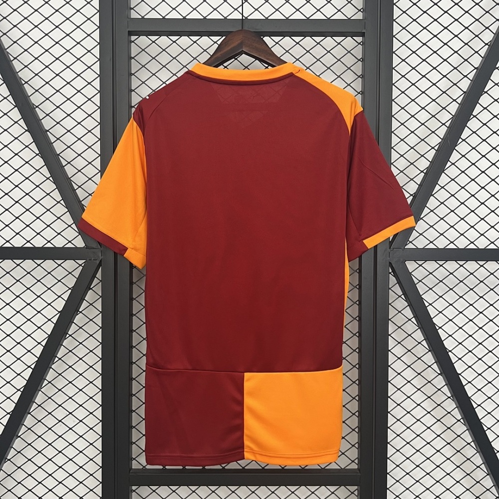 2025-26 Galatasaray Home Football jersey