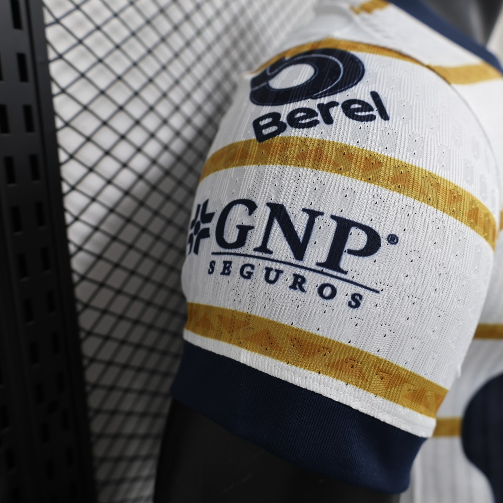 Player 2025-26 Pumas Special Edition Football jersey