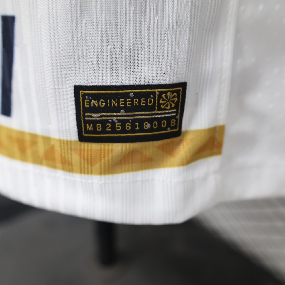Player 2025-26 Pumas Special Edition Football jersey