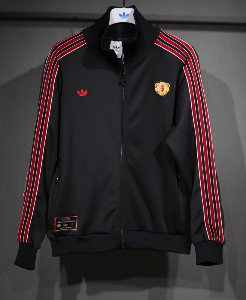 2026-27 season Manchester United jacket suit