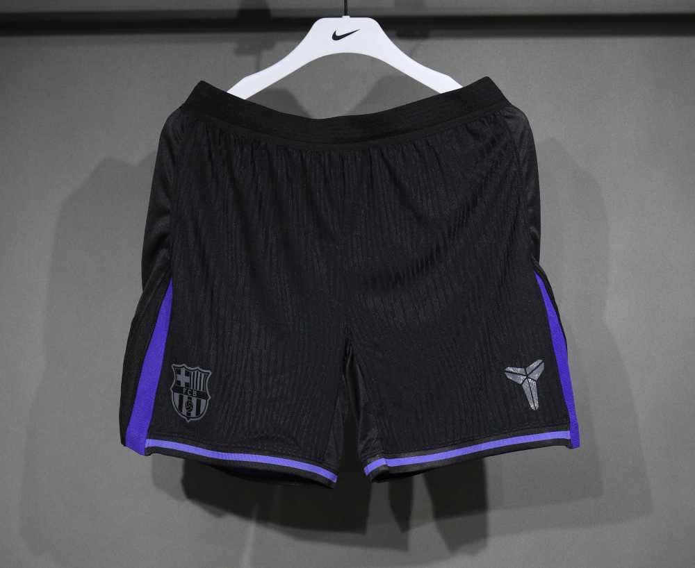 Player Edition Shorts 2025-26 Shorts Barcelona Away
