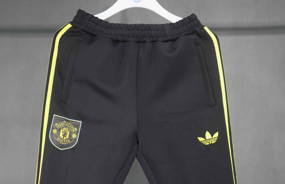2026-27 Manchester United jacket suit
