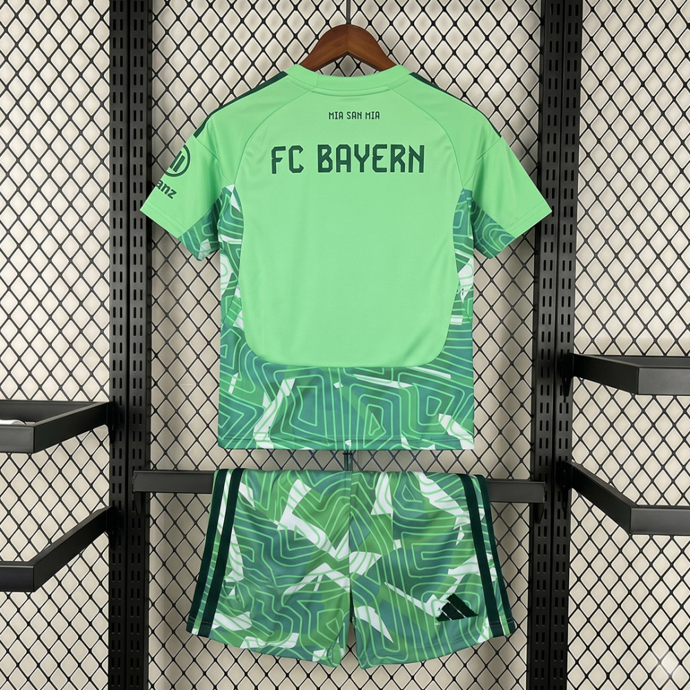 KIDS 2026-27 Bayern Munchen Goalkeeper KIDS Football jersey