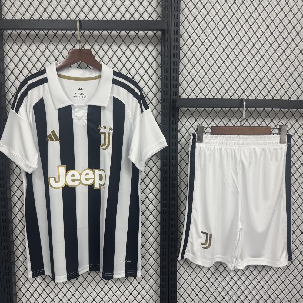 KIDS 2026-27 Juventus Home KIDS Football jersey
