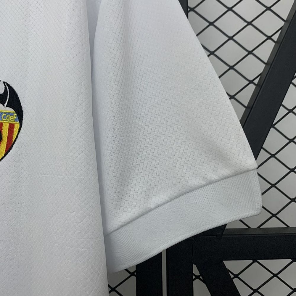 Retro 96-97 Valencia Home Football jersey retro