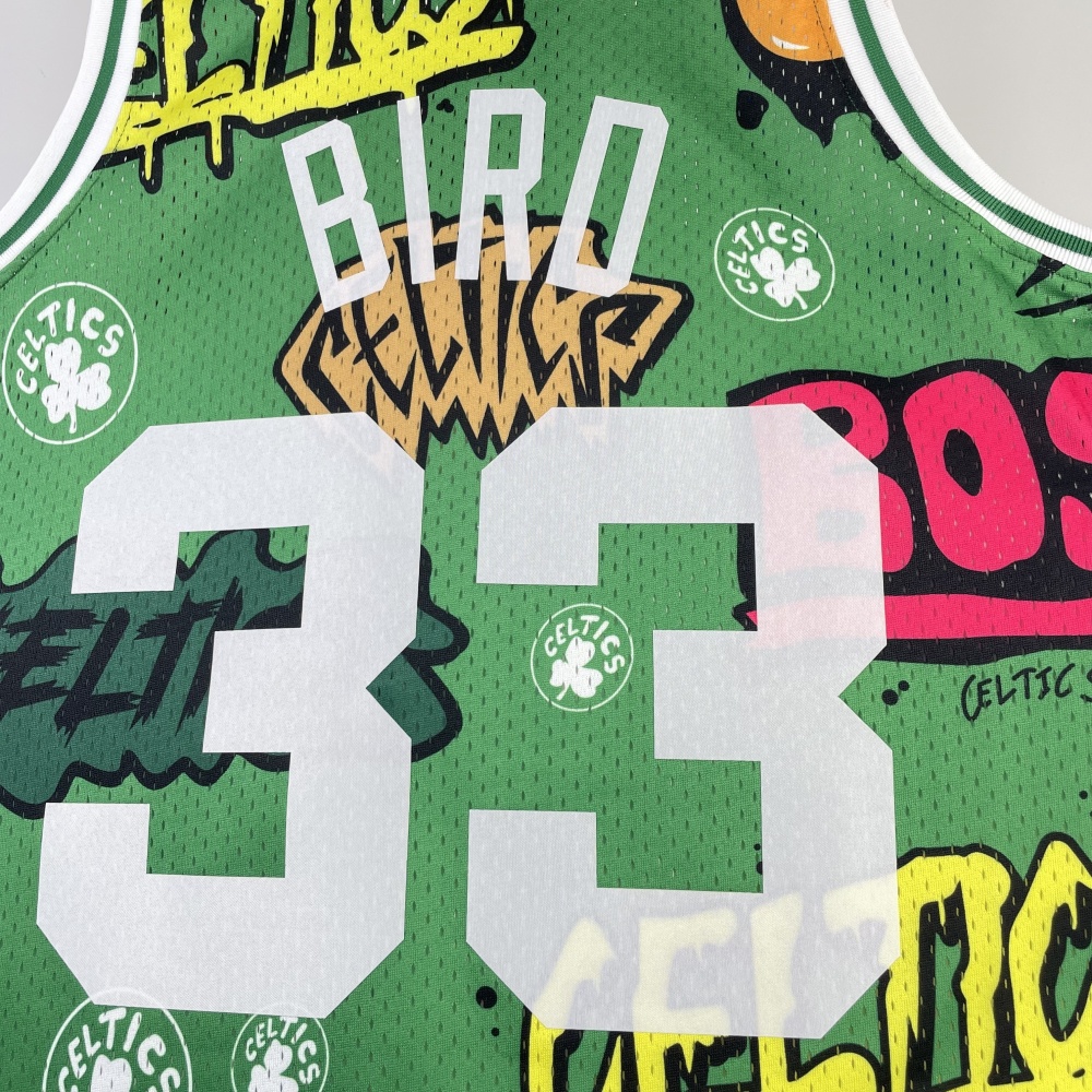 1985/86 Boston Celtics Mitchell & Ness Retro Larry Bird #33 Men’s Jersey