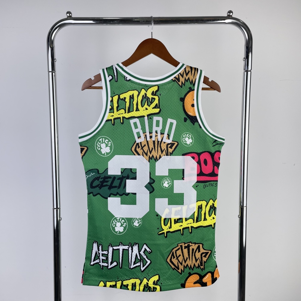 1985/86 Boston Celtics Mitchell & Ness Retro Larry Bird #33 Men’s Jersey
