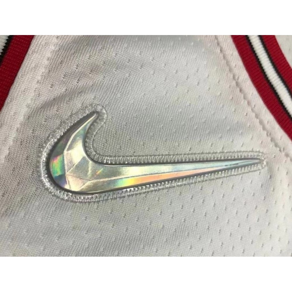 Men’s Chicago Bulls Alex Caruso #6 Nike White 2021/22 Diamond Swingman NBA Jersey – Icon Edition