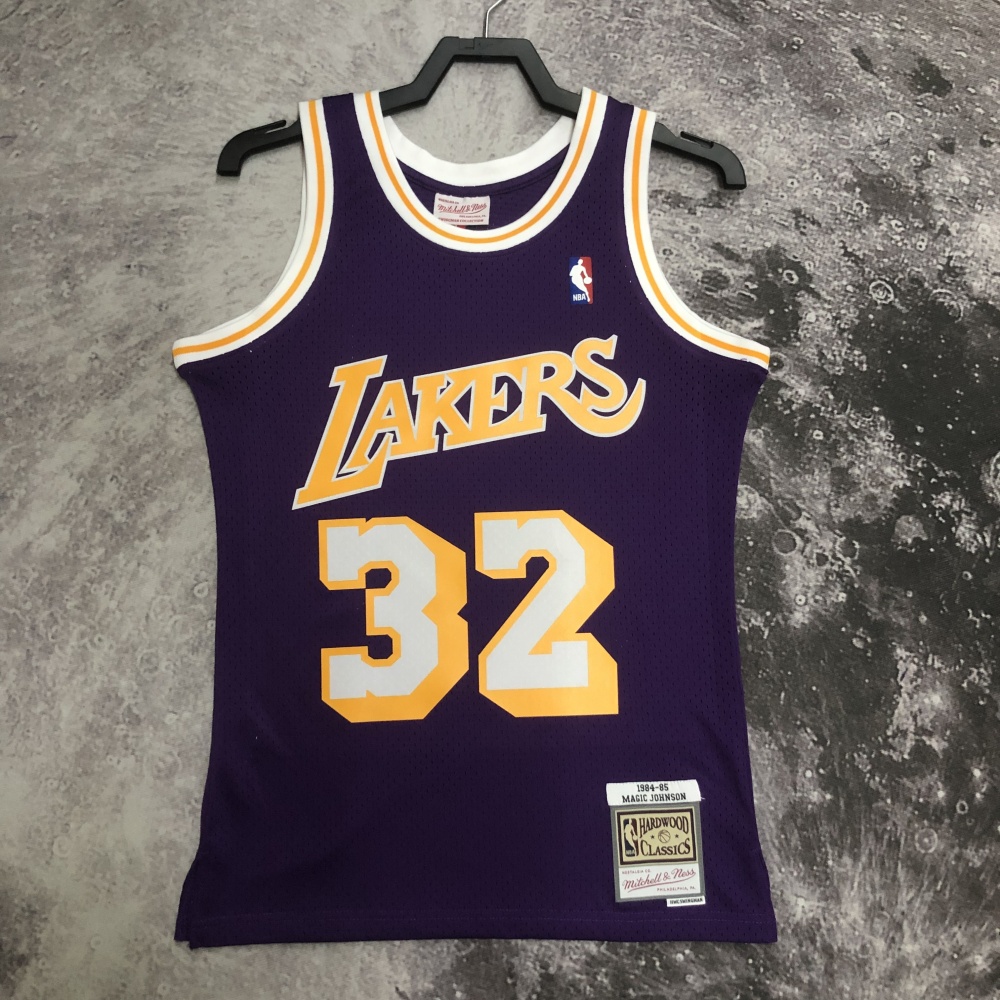 Los Angeles Lakers Mitchell & Ness Retro Magic Johnson #32 Purple Men’s Jersey