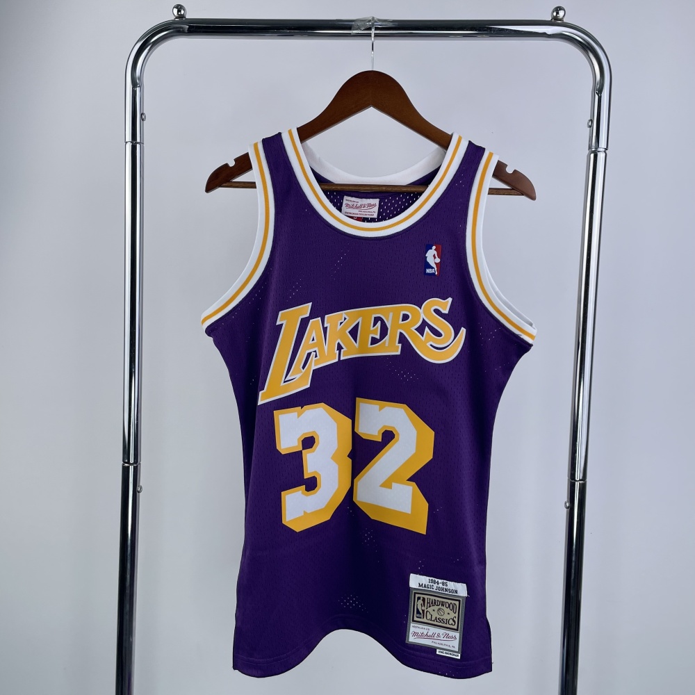 Los Angeles Lakers Mitchell & Ness Retro Magic Johnson #32 Purple Men’s Jersey