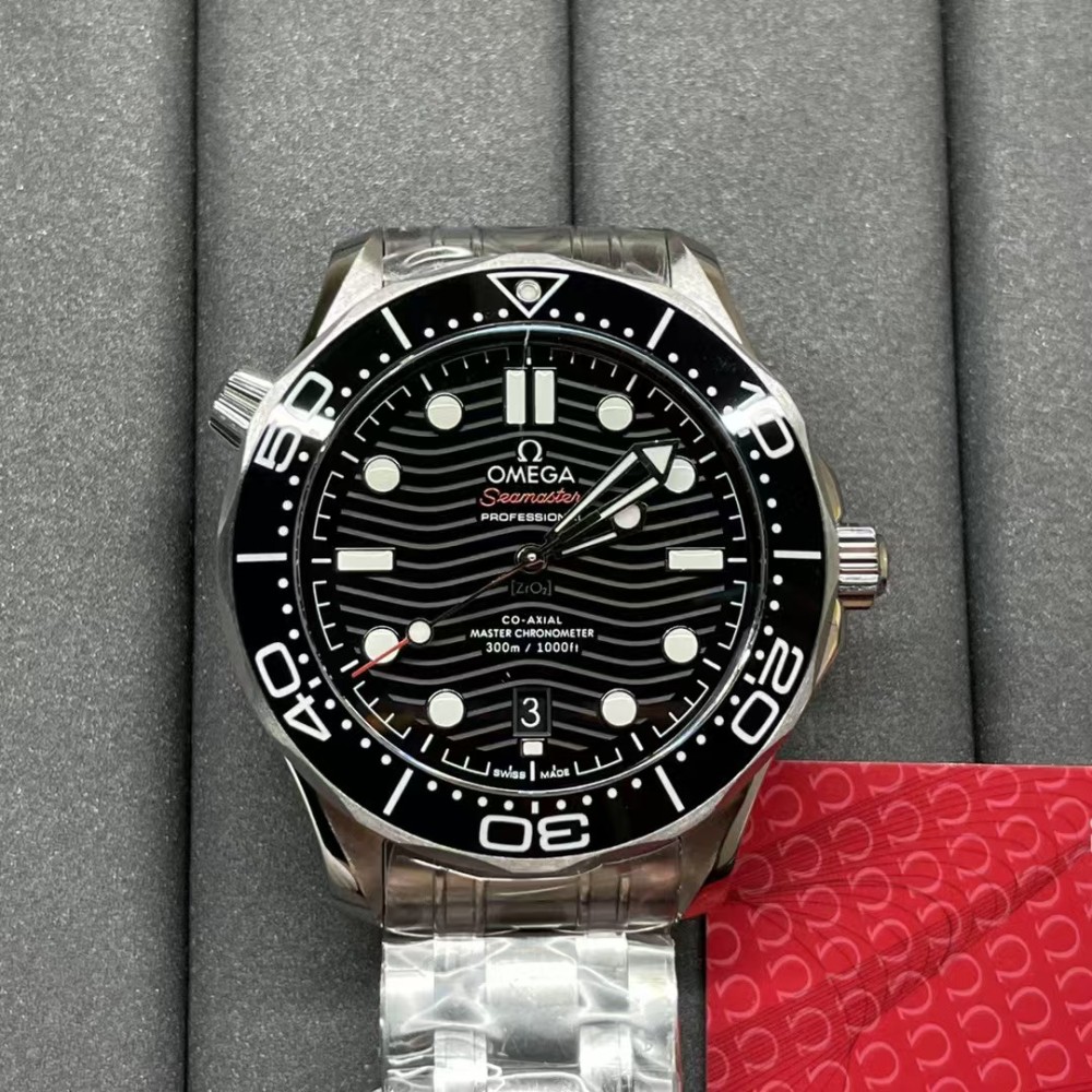 OMEGA SeaMaster Diver 300M