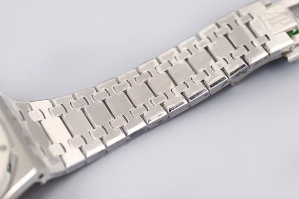 AP Royal Oak Self-winding