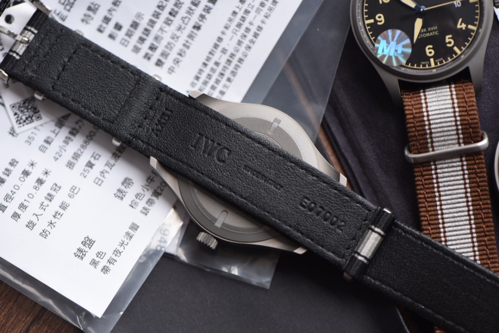 IWC - Pilots Watch Mark XVIII Titanium/LE 40mm V7F A2892