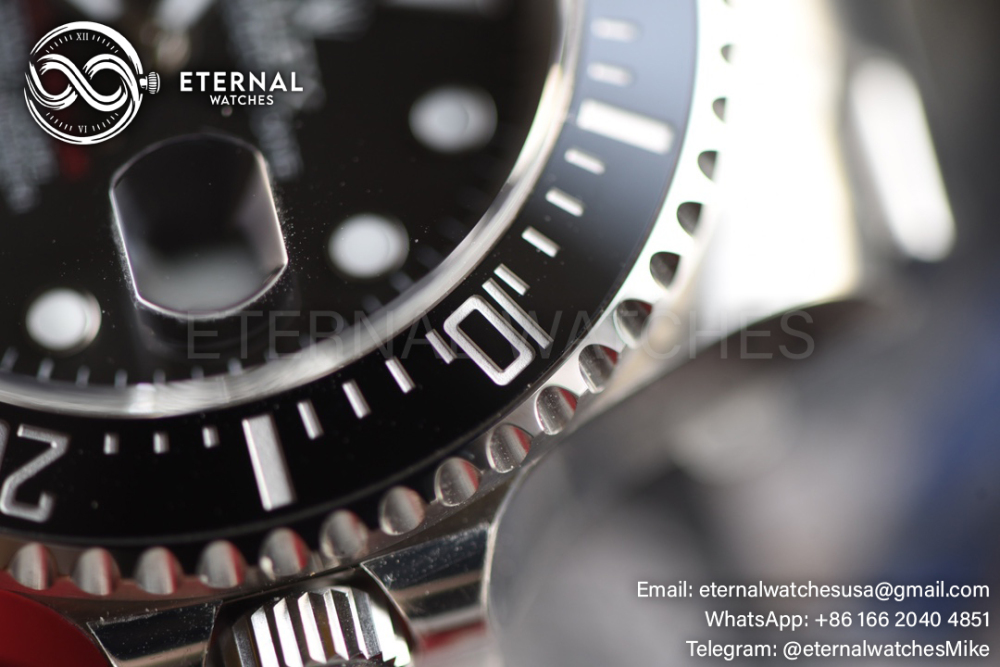 Sea-Dweller 126600 43mm 904L SS/SS Blk VSF VS3235