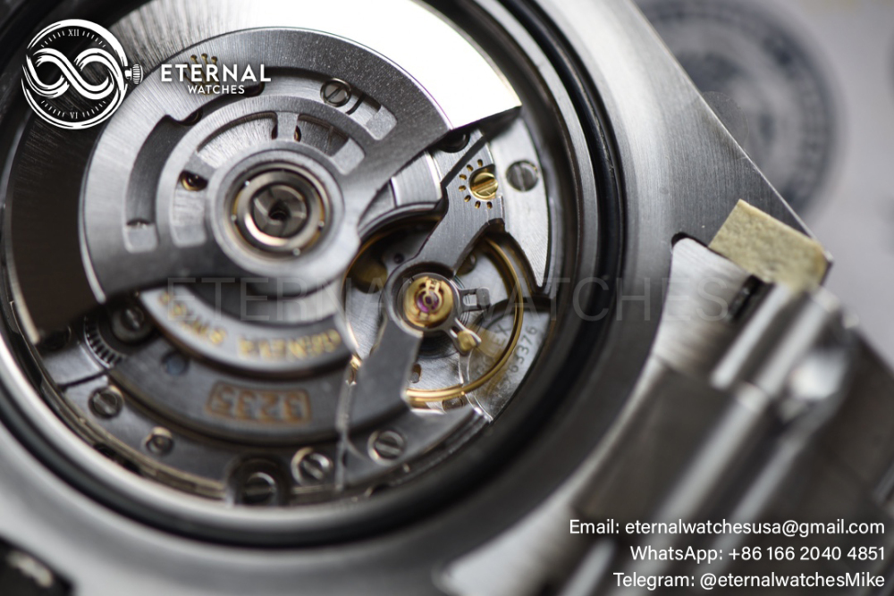 Sea-Dweller 126600 43mm 904L SS/SS Blk VSF VS3235