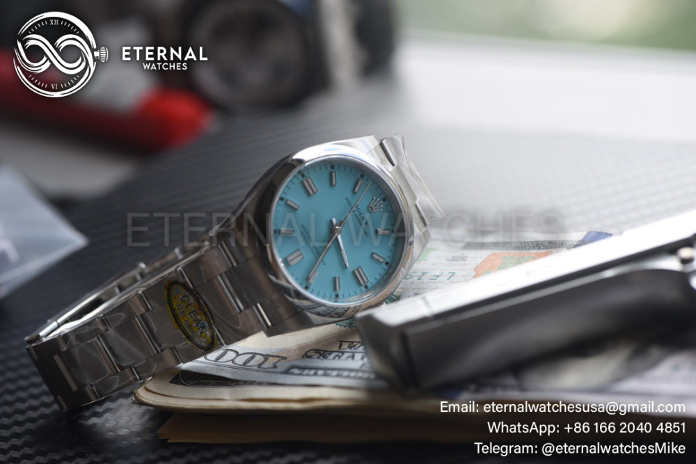Rolex - Oyster Perpetual 126000 36mm SS/SS Tiffany Blue Dial Clean VR3230