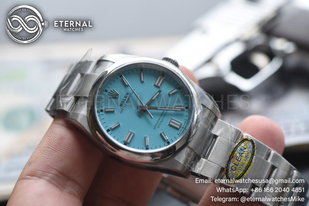 Rolex - Oyster Perpetual 126000 36mm SS/SS Tiffany Blue Dial Clean VR3230