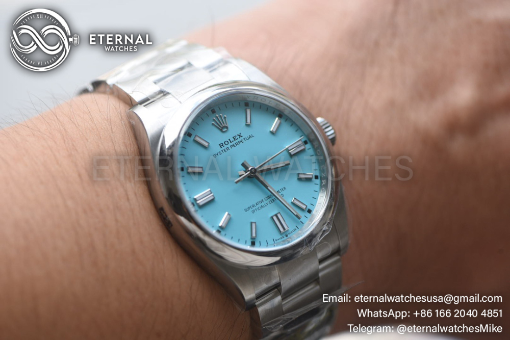 Rolex - Oyster Perpetual 126000 36mm SS/SS Tiffany Blue Dial Clean VR3230