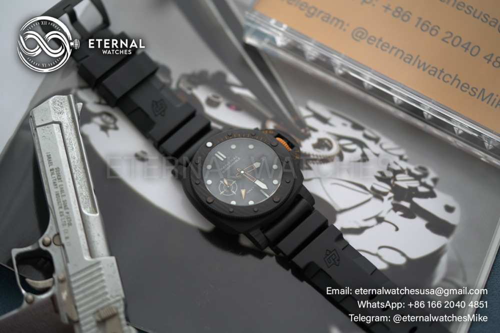 PANERAI - Submersible PAM1324 44mm Carbon/RU Black Dial VSF P9011