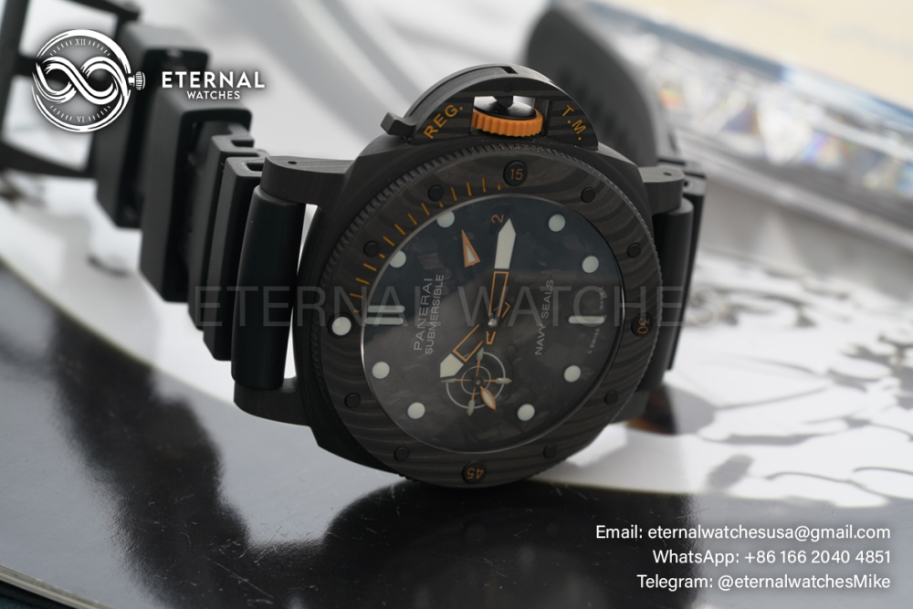 PANERAI - Submersible PAM1324 44mm Carbon/RU Black Dial VSF P9011