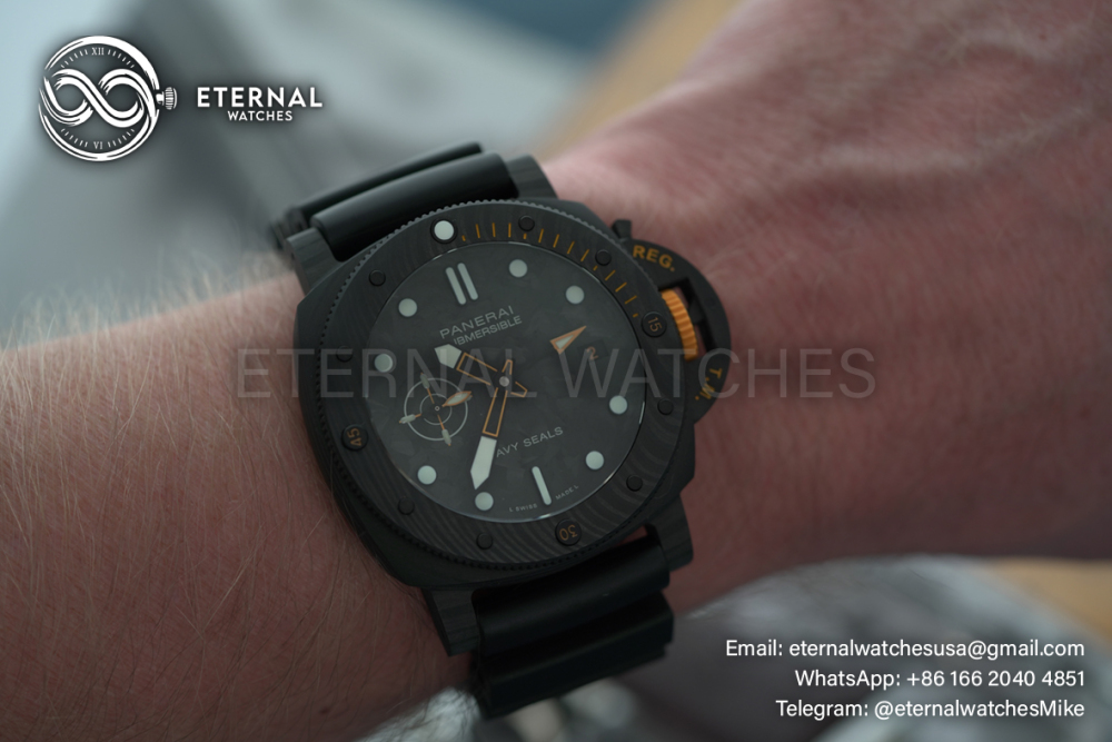 PANERAI - Submersible PAM1324 44mm Carbon/RU Black Dial VSF P9011