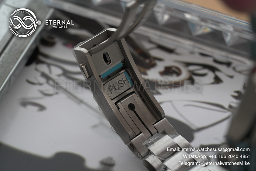 OMEGA - Seamaster Aqua Terra 150M 43mm World Timer SS/SS Blue Dial VSF A8938