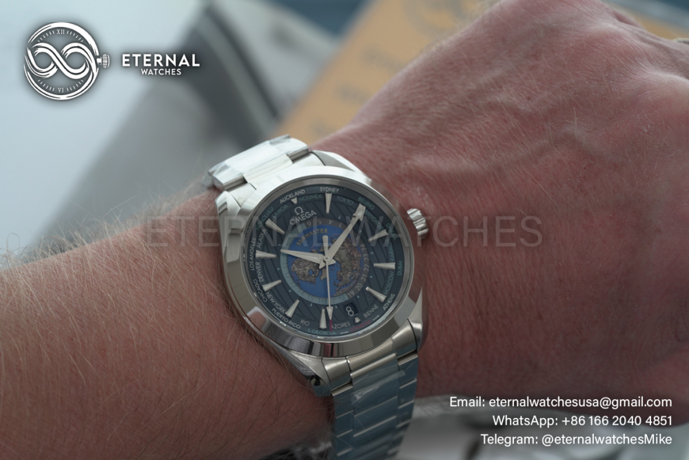 OMEGA - Seamaster Aqua Terra 150M 43mm World Timer SS/SS Blue Dial VSF A8938