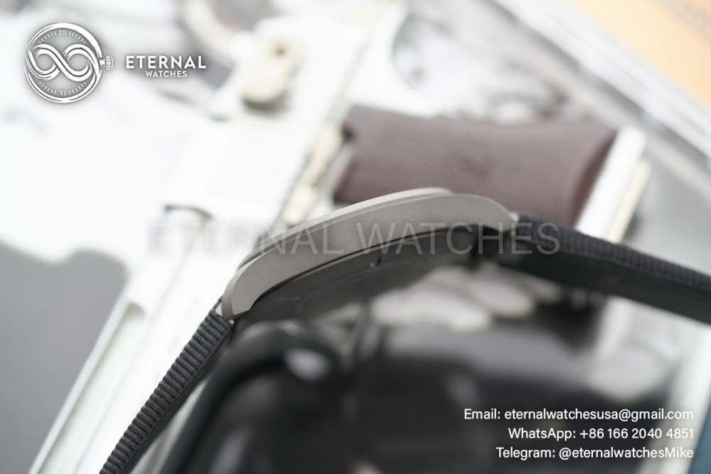 IWC - Pilots Watch Top Gun 41mm CER/NY Black Dial V7 A2892