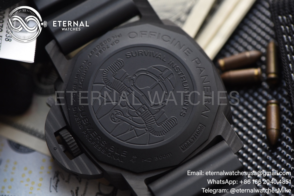 PANERAI - Submersible PAM979 47mm Carbon/RU Carbon Dial VSF P9010