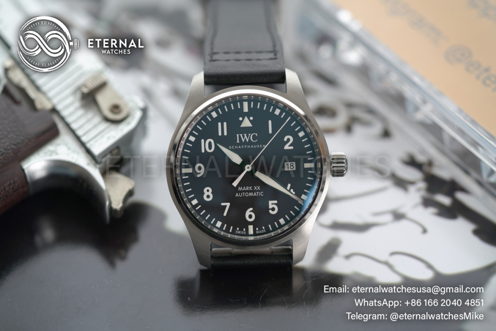 IWC - Pilot Mark XX 40mm SS/LE Black Dial V7F V2 A2892