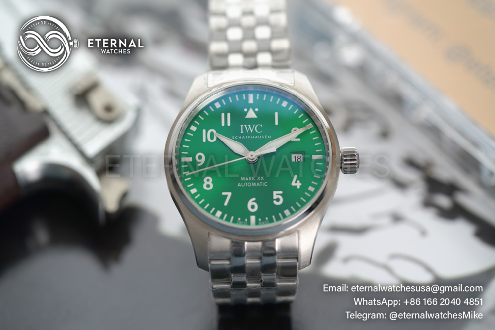 IWC - Pilot Mark XX 40mm SS/SS Green Dial V7F A2892
