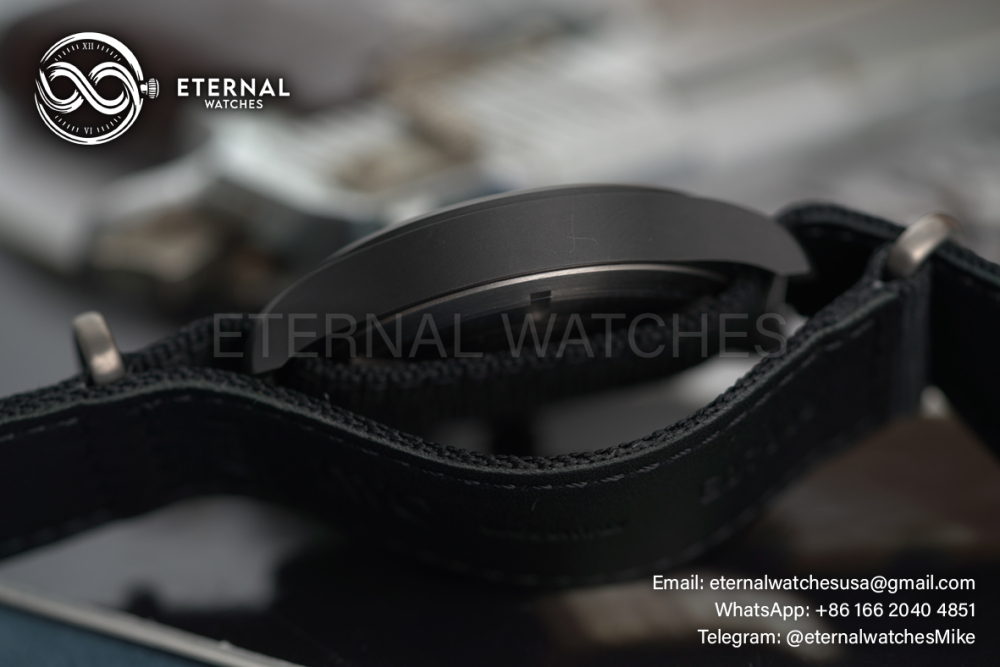 IWC - Pilots Watch Top Gun 41mm CER/NY Black Dial V7F A32111