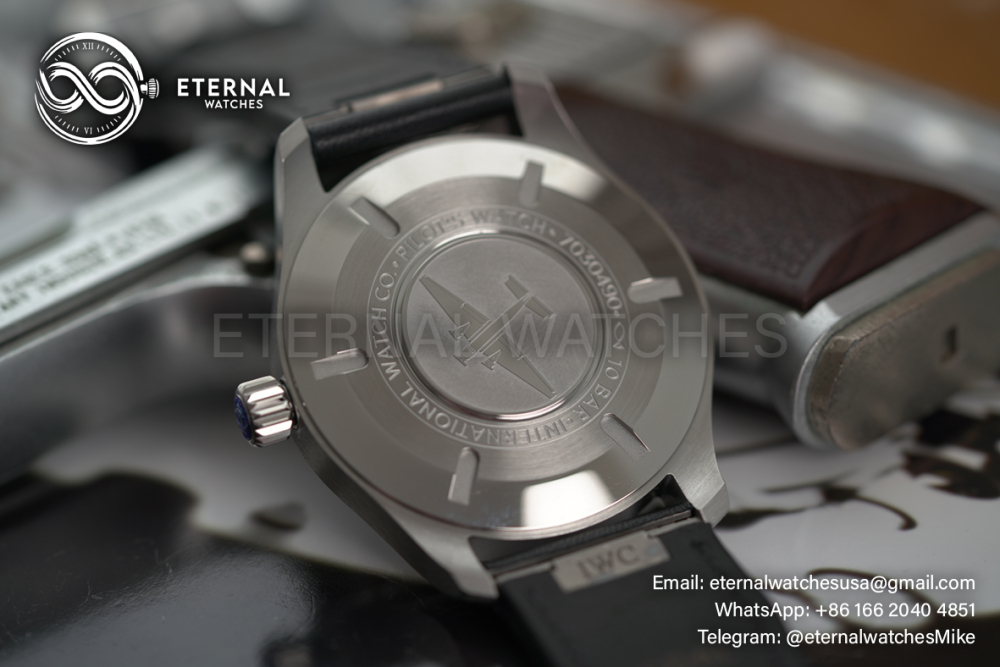 IWC - Pilot Mark XX 40mm SS/LE Black Dial V7F V2 A2892