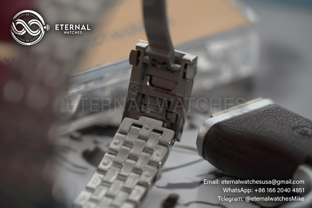 IWC - Pilot Mark XX 40mm SS/SS Black Dial V7F A2892