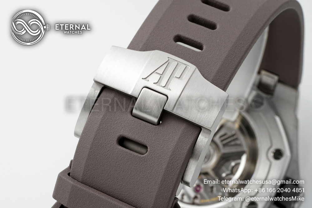 Royal Oak Offshore Diver 15720 42mm SS/RU Grey/Stk ZF A4308