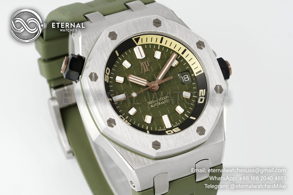 Royal Oak Offshore Diver 15720 42mm SS/RU Green/Stk ZF A4308