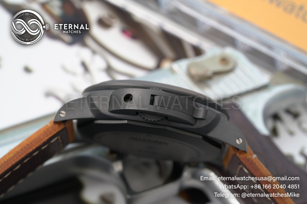 PANERAI - PAM1441 Luminor 3 Days GMT 44mm CER/LE VSF P9010