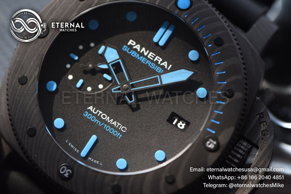 PANERAI - Submersible Pam1616 47mm Carbon/RU Black Dial VSF P9010